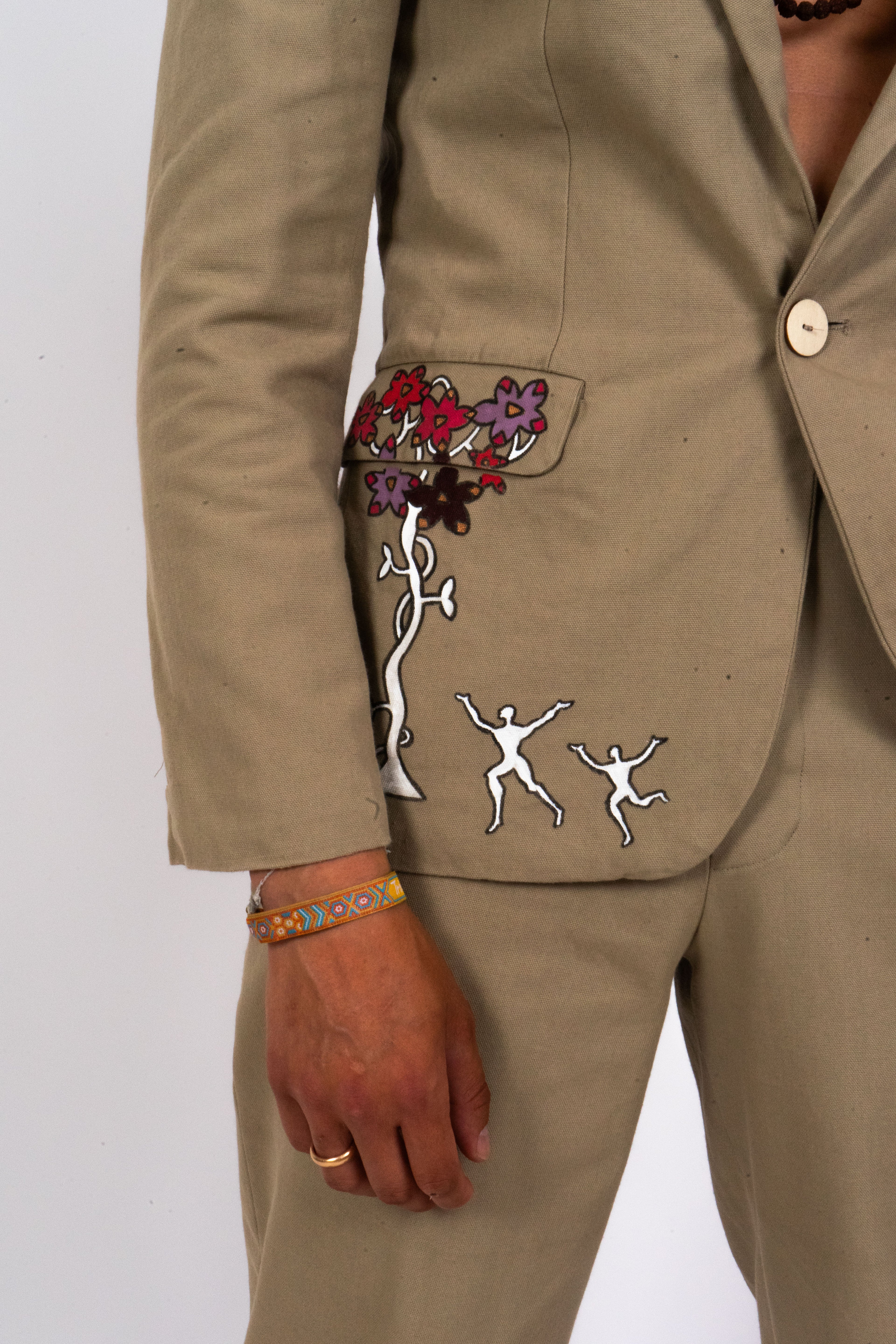 Long Sleeved Blazer in Khaki