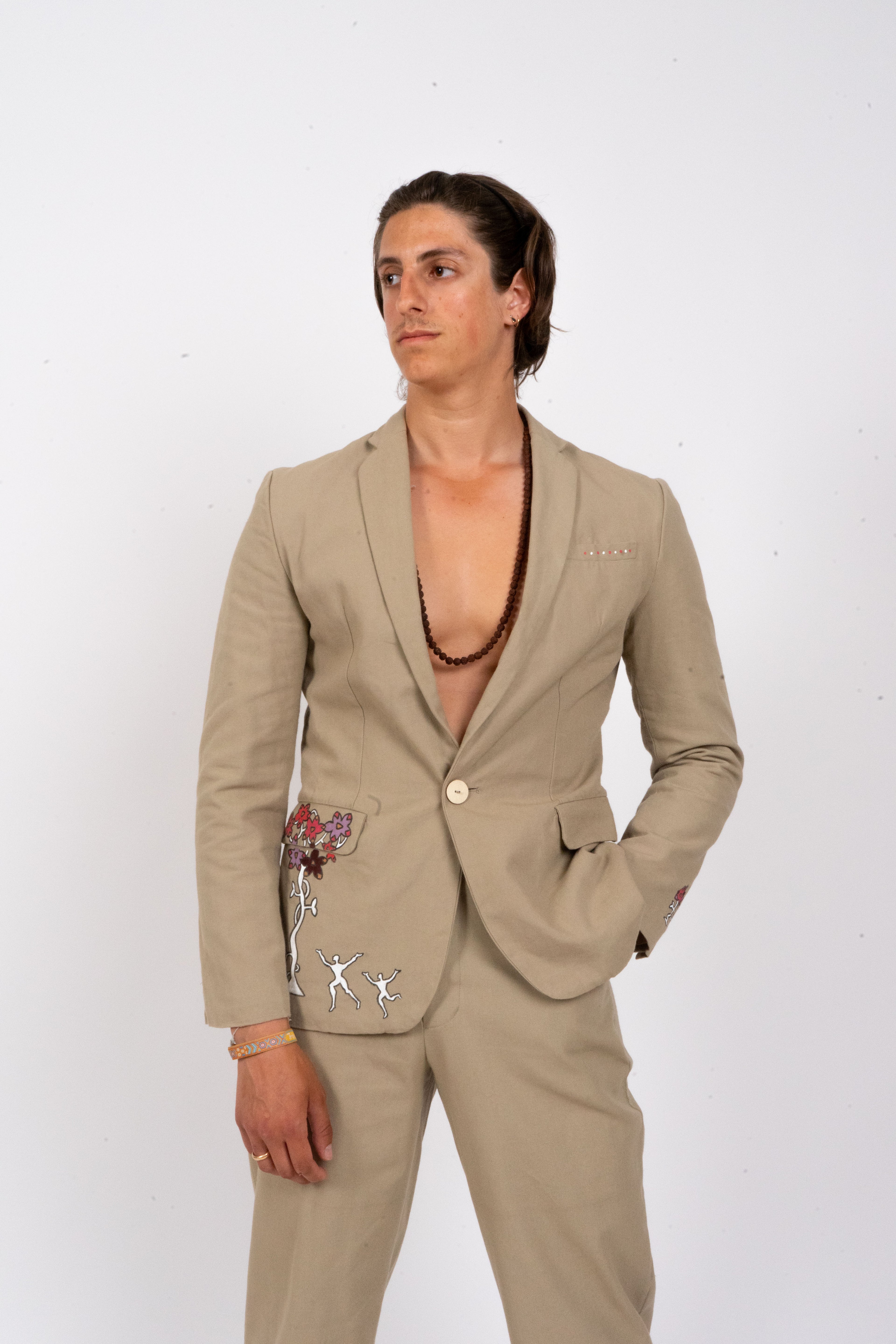 Long Sleeved Blazer in Khaki