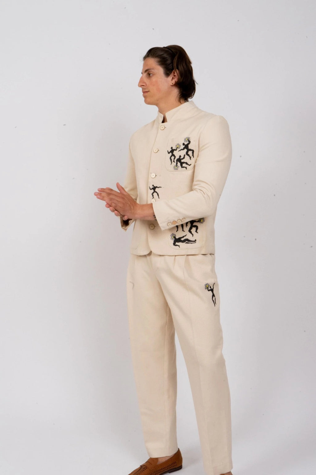 Close-up textured fabric of Ometto artisanal blazer made from sustainable materials