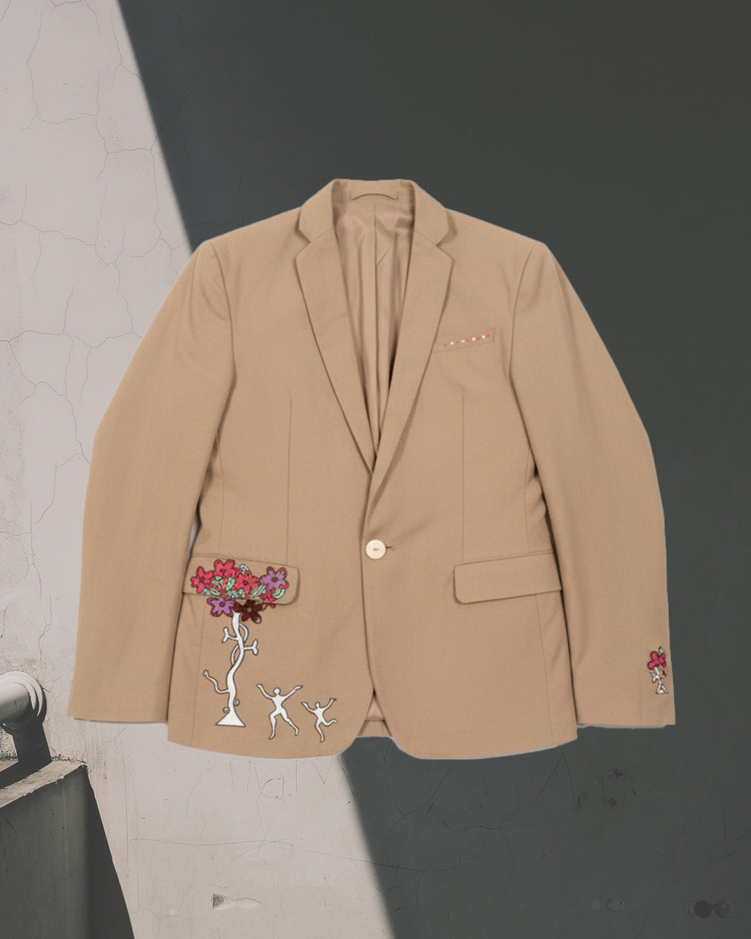 Long Sleeved Blazer in Khaki